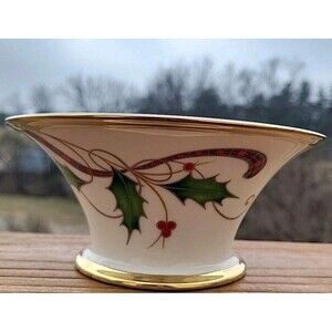 Lenox Holiday Nouveau Gold Bon Bon Dish NEW Collectible Christmas Holy Gold Trim
